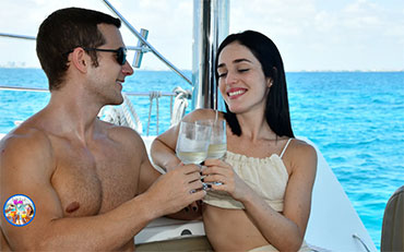 Camaran con sala y de lujo